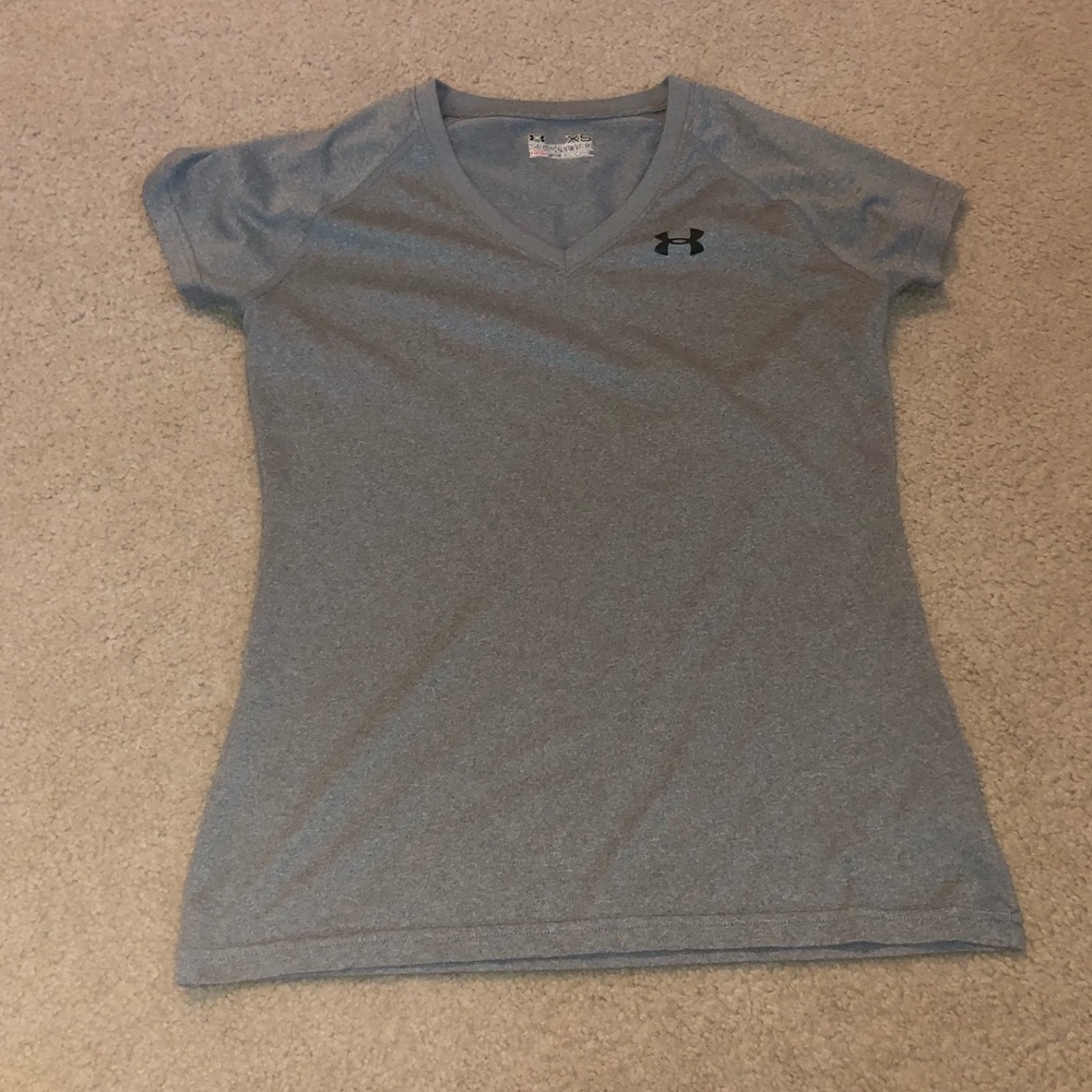 Under Armour grey t-shirt